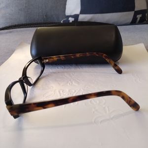 Vera Wang Eyewear/ Case